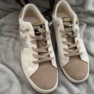 Vintage Havana White and Tan Sneakers
